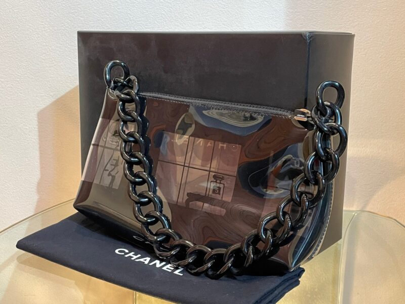 CHANEL ウィンドウプリントクリアビニールチェーンバッグ